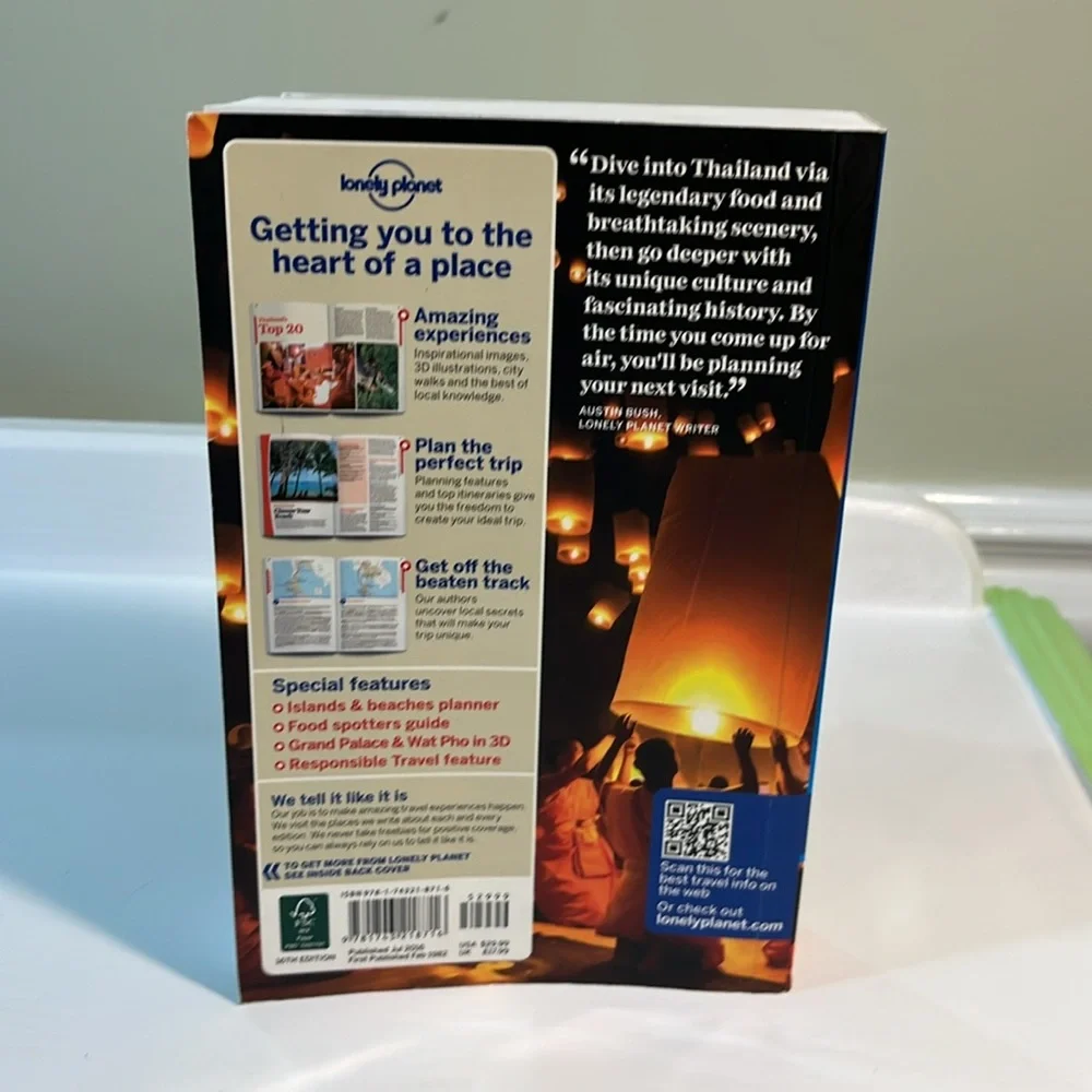 Thailand Travel Guide by Lonely Planet Book